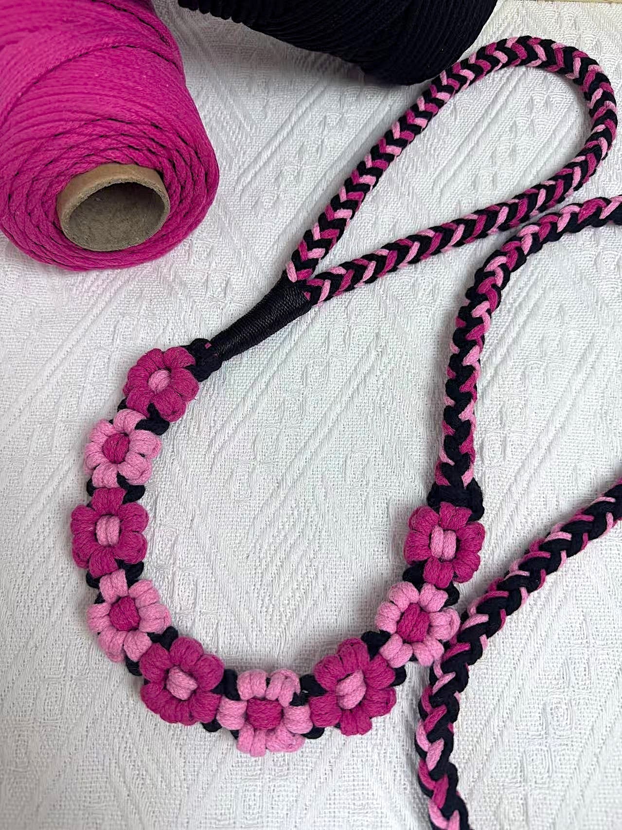 Black & Pink | 9-Flower Handwoven Decorative Dog Leash