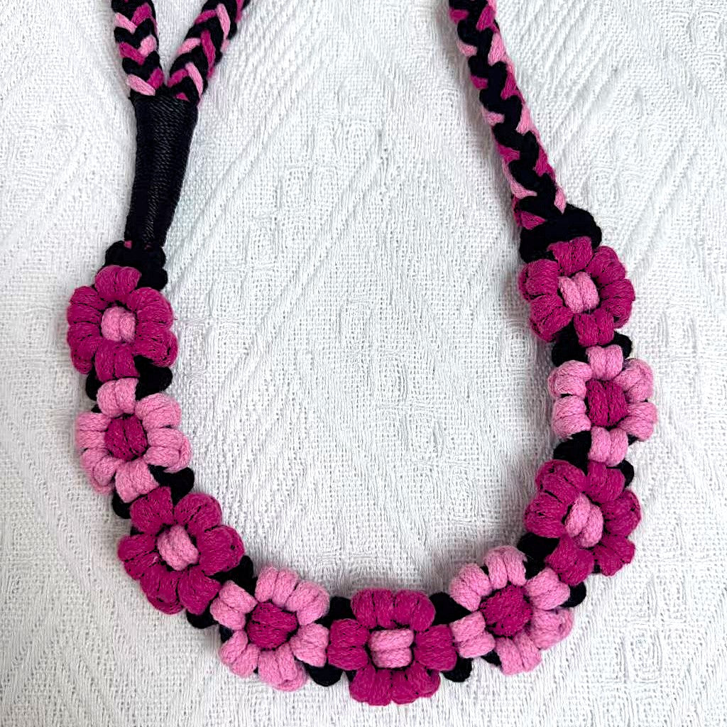 Black & Pink | 9-Flower Handwoven Decorative Dog Leash